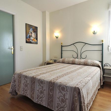 Hotel Apartamentos Aralso Sotillo La Lastrilla Kamer foto