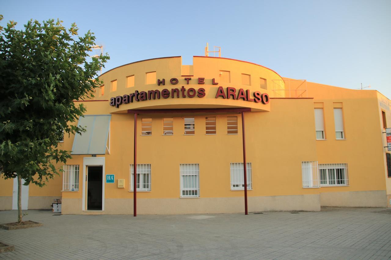 Hotel Apartamentos Aralso Sotillo La Lastrilla Buitenkant foto