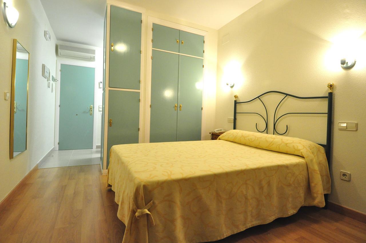 Hotel Apartamentos Aralso Sotillo La Lastrilla Buitenkant foto